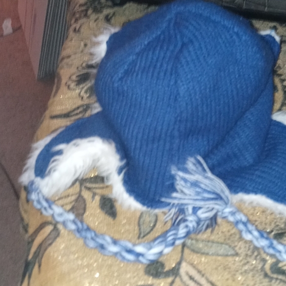 NFL colts winter hat in good condition - Picture 5 of 6